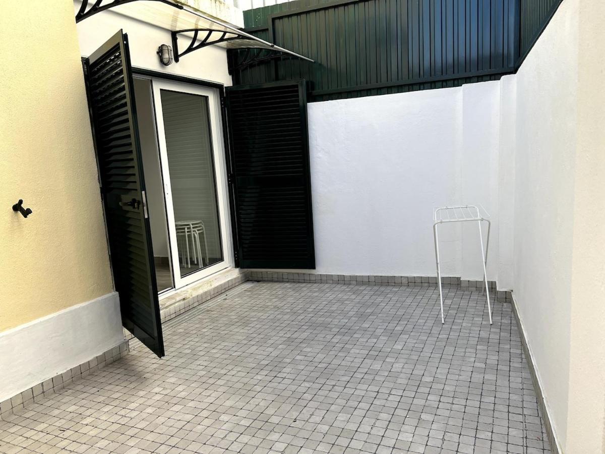 Studios Xl & Xl Plus Costa da Caparica Exterior foto